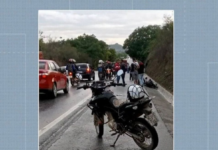 Homem morre em acidente após colidir moto com carreta na BR-104, na PB