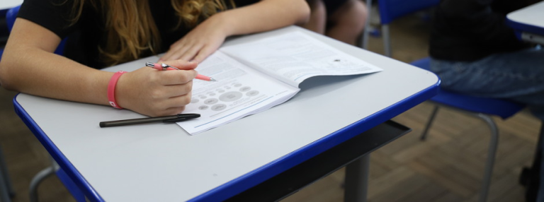 O Simave 2025 consolida-se como ferramenta estratégica para medir a aprendizagem e fortalecer políticas públicas em Minas Gerais