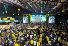 Flávio Bolsonaro visita Paraíba, reúne apoiadores e fortalece base do PL com filiação de Efraim Filho