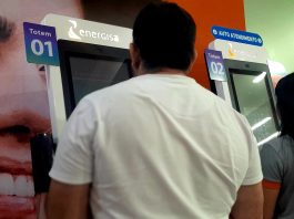 Clientes denunciam mau atendimento na unidade da Energisa no Shopping Guedes