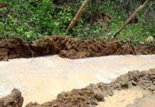 Prefeitura de Pombal – PB inicia recuperação de trechos críticos em estrada vicinal durante período chuvoso que dá acesso ao distrito de Cachoeira