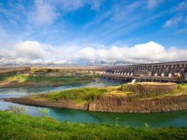 Aportes da Itaipu passam de R$ 1,5 bi e pressionam queda na conta de luz no Brasil