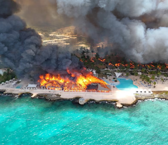 Turista morre em incêndio devastador em resort de luxo na República Dominicana; quase 1.700 pessoas são evacuadas
